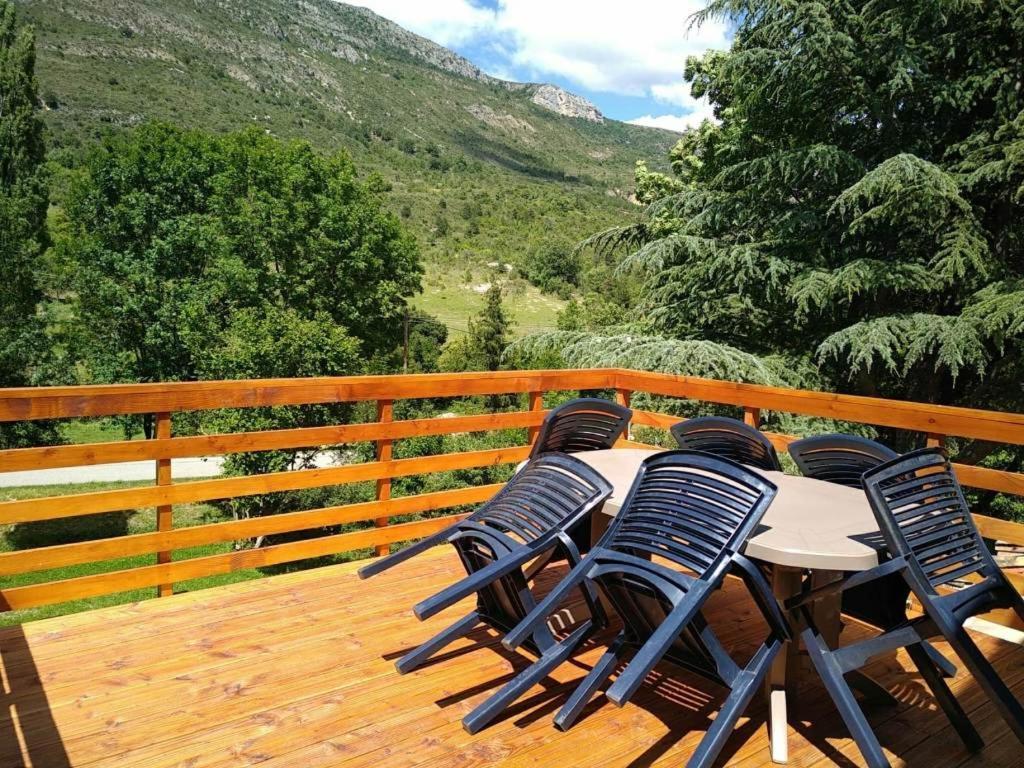 Gite En Haute Provence Montfroc ภายนอก รูปภาพ